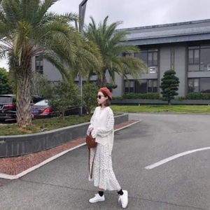 后进丰满圆润大屁股视频
